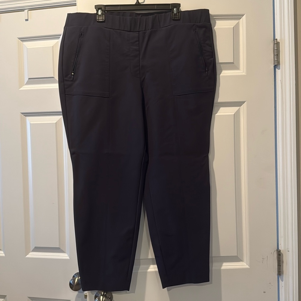 ON THE GO ankle mid rise pants